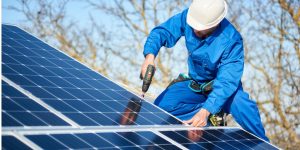Installation Maintenance Panneaux Solaires Photovoltaïques à Cazalis